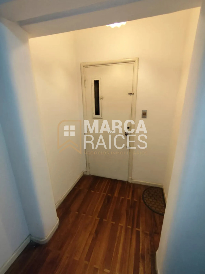Apartamento ID.2067 - Alquiler Apartamento 3 Dormitorios Centro Montevideo