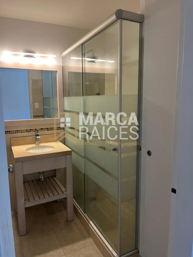 Apartamento ID.2021 - Alquiler Apartamento 2 Dormitorios 2 Baños Cochera Pocitos Montevideo