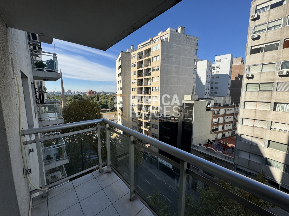 Apartamento ID.701 - Venta Apartamento 2 Dormitorios Garage Box Balcon al Frente Tres Cruces Montevideo