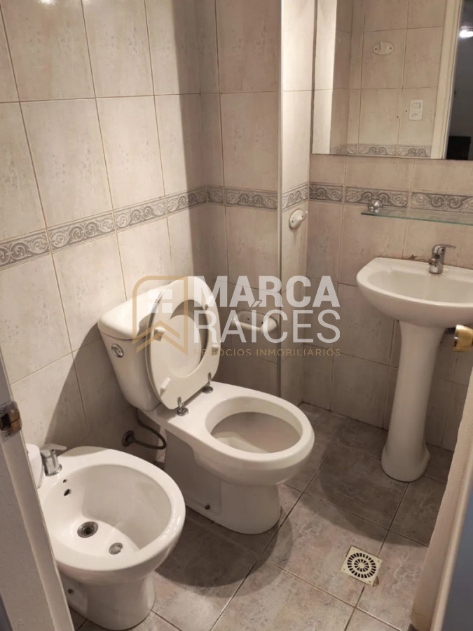 Apartamento ID.1778 - Alquiler Monoambiente con balcón. Pocitos, Montevideo