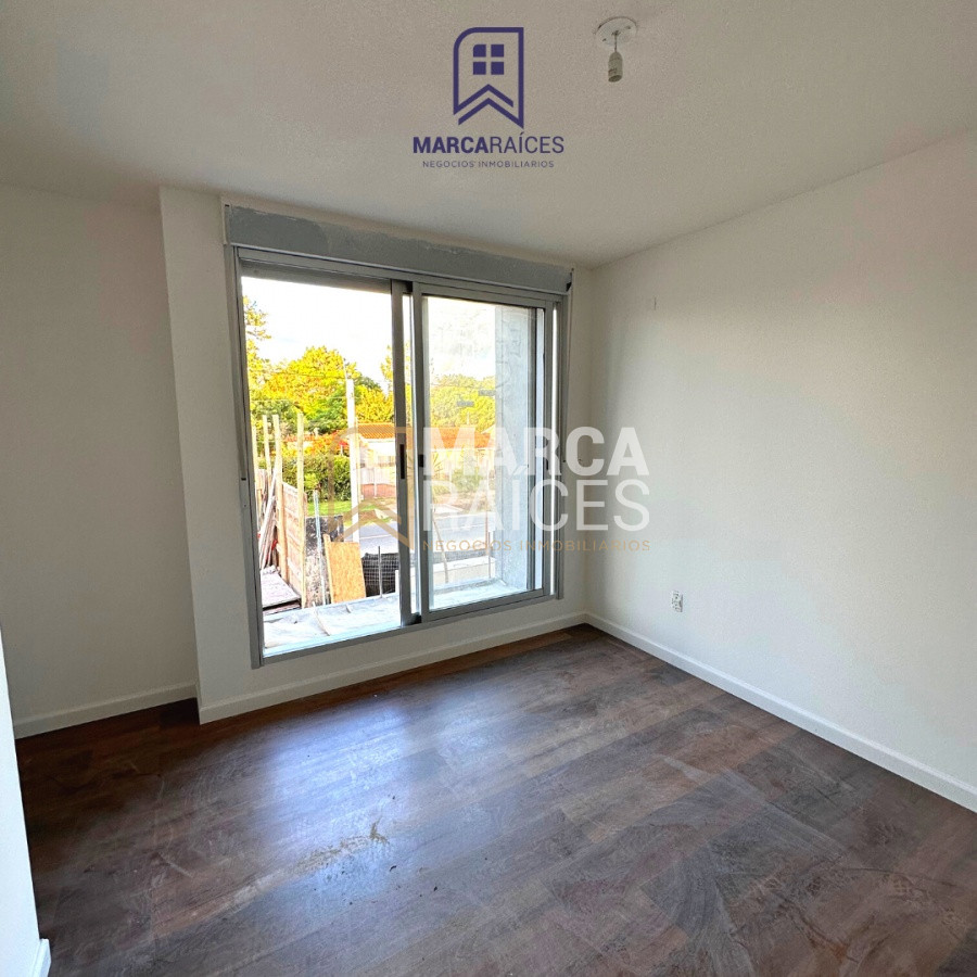Apartamento ID.270 - Venta casa 2 Dormitorios 2 baños Patio con Parrillero garaje incluido a estrenar Solymar Montevideo