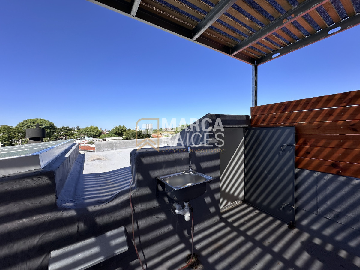 Apartamento ID.1334 - Venta casa ph 3 dormitorios entrada independiente con terraza cerca del Antel Arenas Montevideo