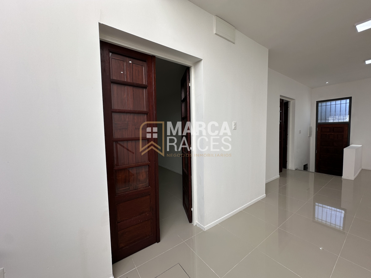 Apartamento ID.1334 - Venta casa ph 3 dormitorios entrada independiente con terraza cerca del Antel Arenas Montevideo