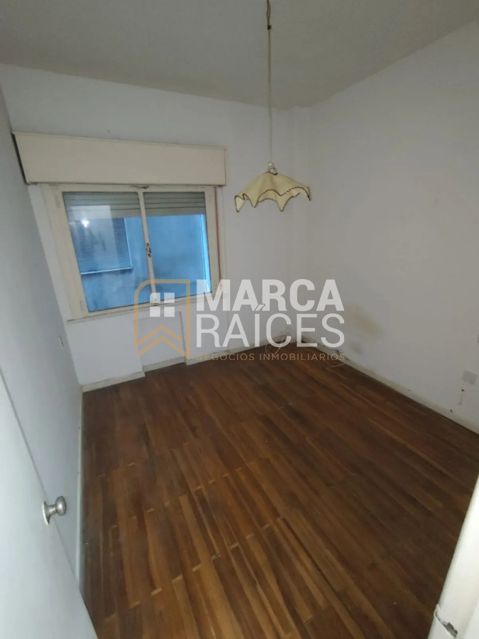 Apartamento ID.2067 - Alquiler Apartamento 3 Dormitorios Centro Montevideo