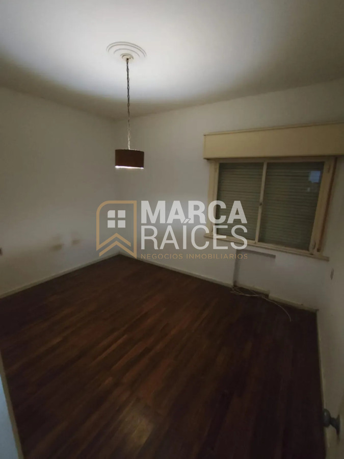 Apartamento ID.2067 - Alquiler Apartamento 3 Dormitorios Centro Montevideo
