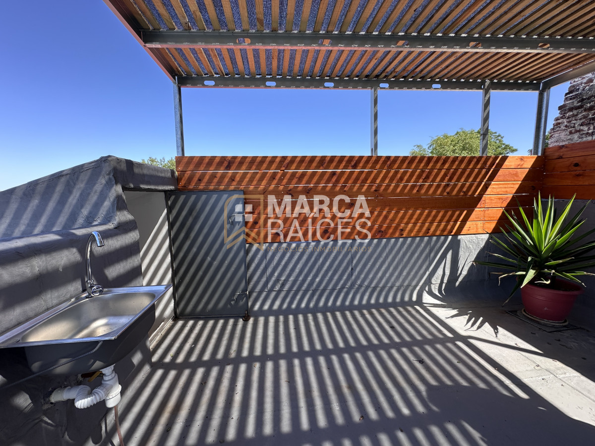 Apartamento ID.1334 - Venta casa ph 3 dormitorios entrada independiente con terraza cerca del Antel Arenas Montevideo