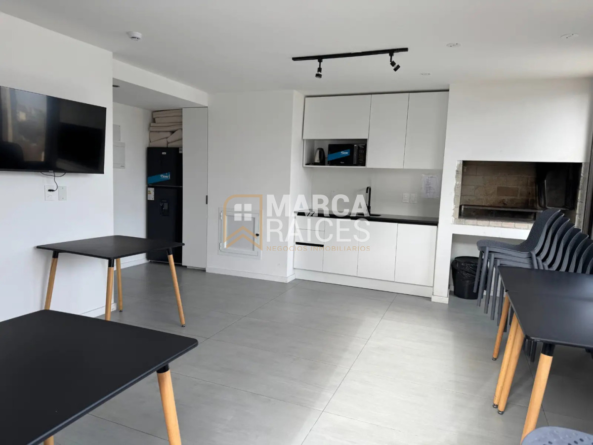 Apartamento ID.2090 - Alquiler Apartamento 1 Dormitorio y medio Centro Montevideo