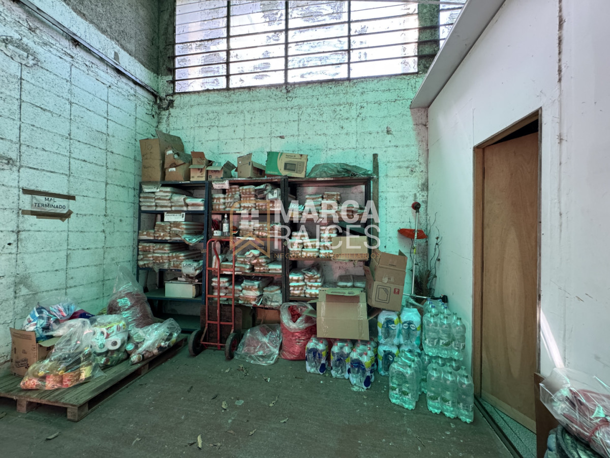 Oficina ID.1682 - Alquiler Deposito Logistico de Buenas Dimensiones Belvedere Montevideo