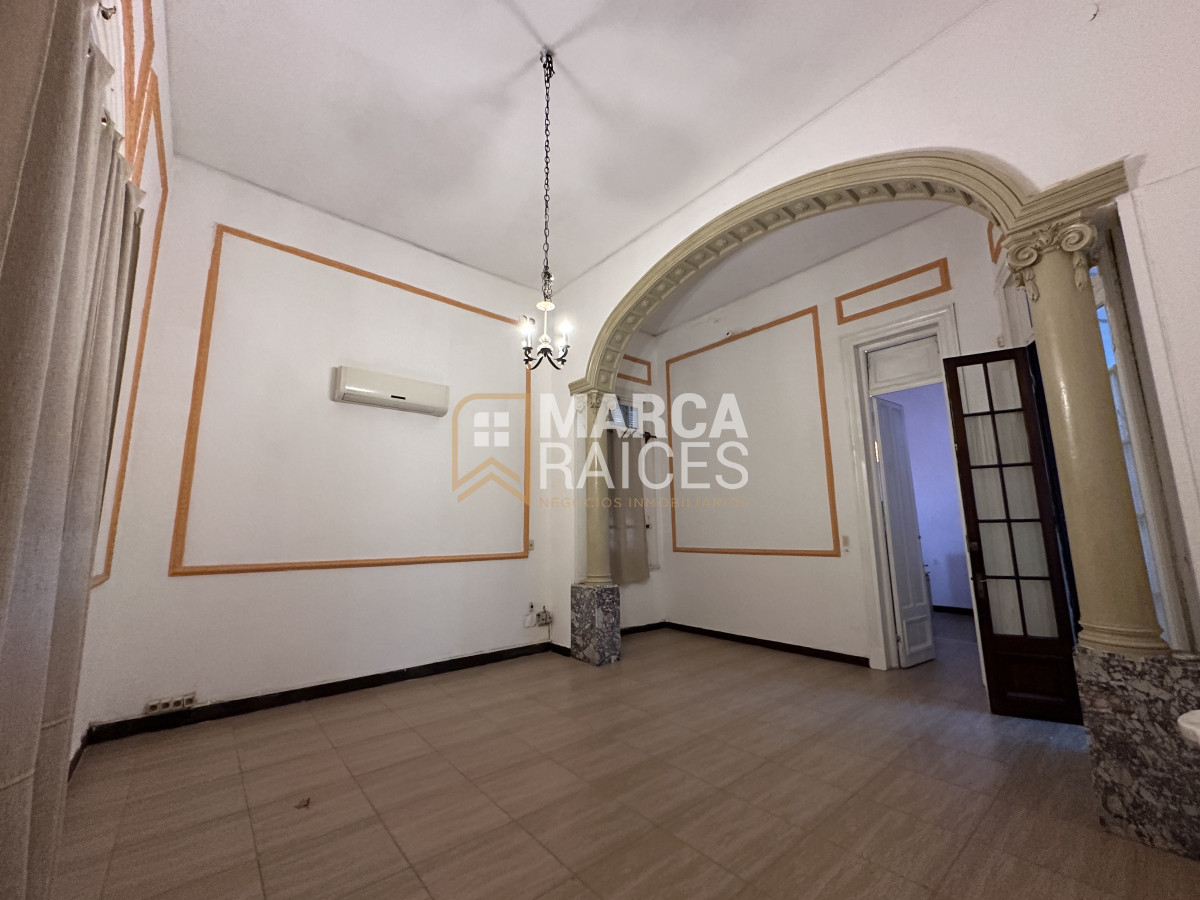 Oficina ID.1603 - Oficinas en Alquiler Dentro de Centro de Salud en Parque Rodó | Durazno y Blanes