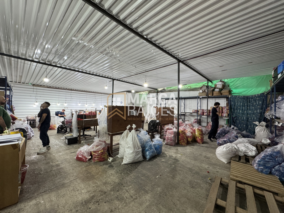 Oficina ID.1682 - Alquiler Deposito Logistico de Buenas Dimensiones Belvedere Montevideo