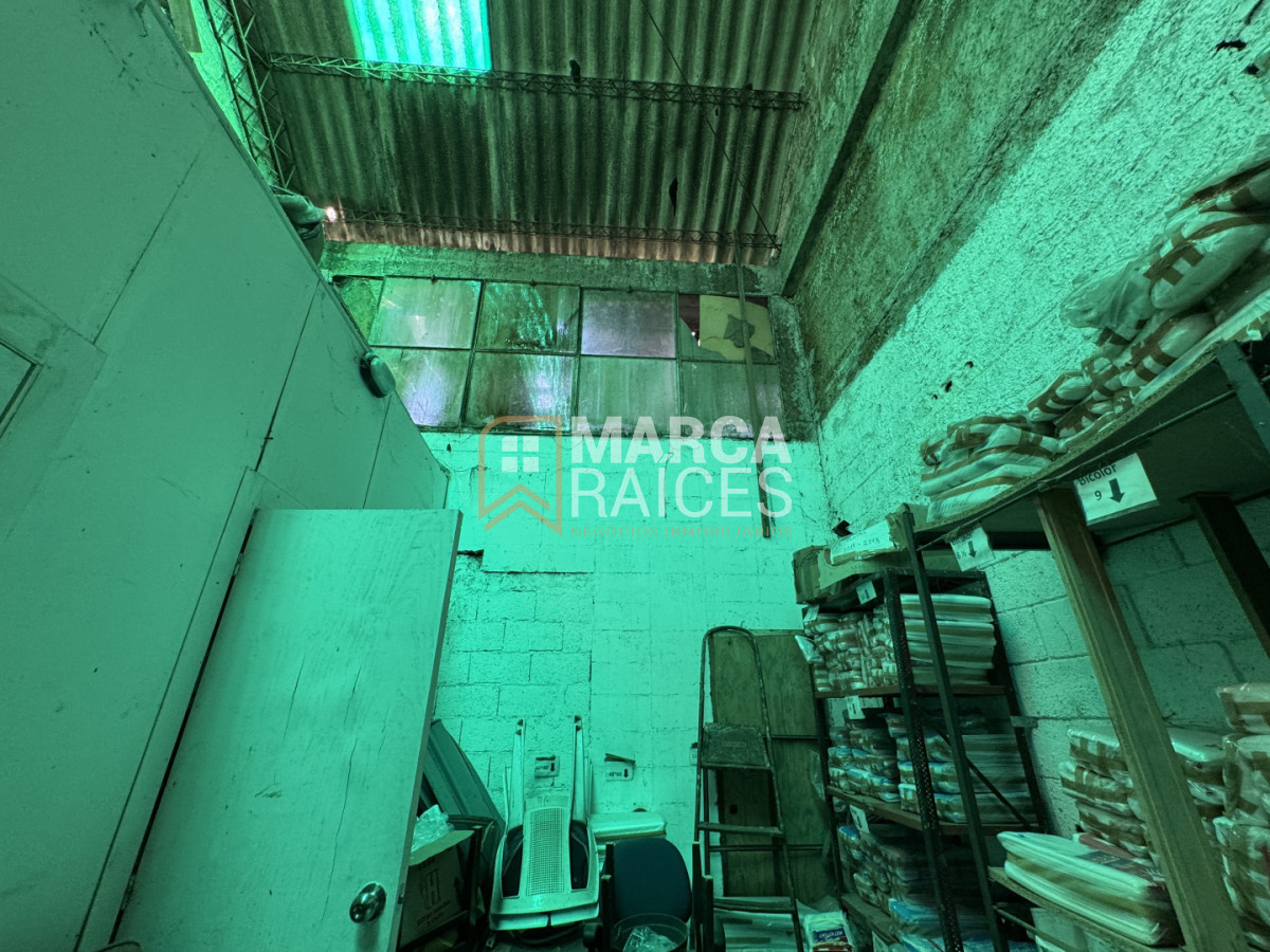 Oficina ID.1682 - Alquiler Deposito Logistico de Buenas Dimensiones Belvedere Montevideo