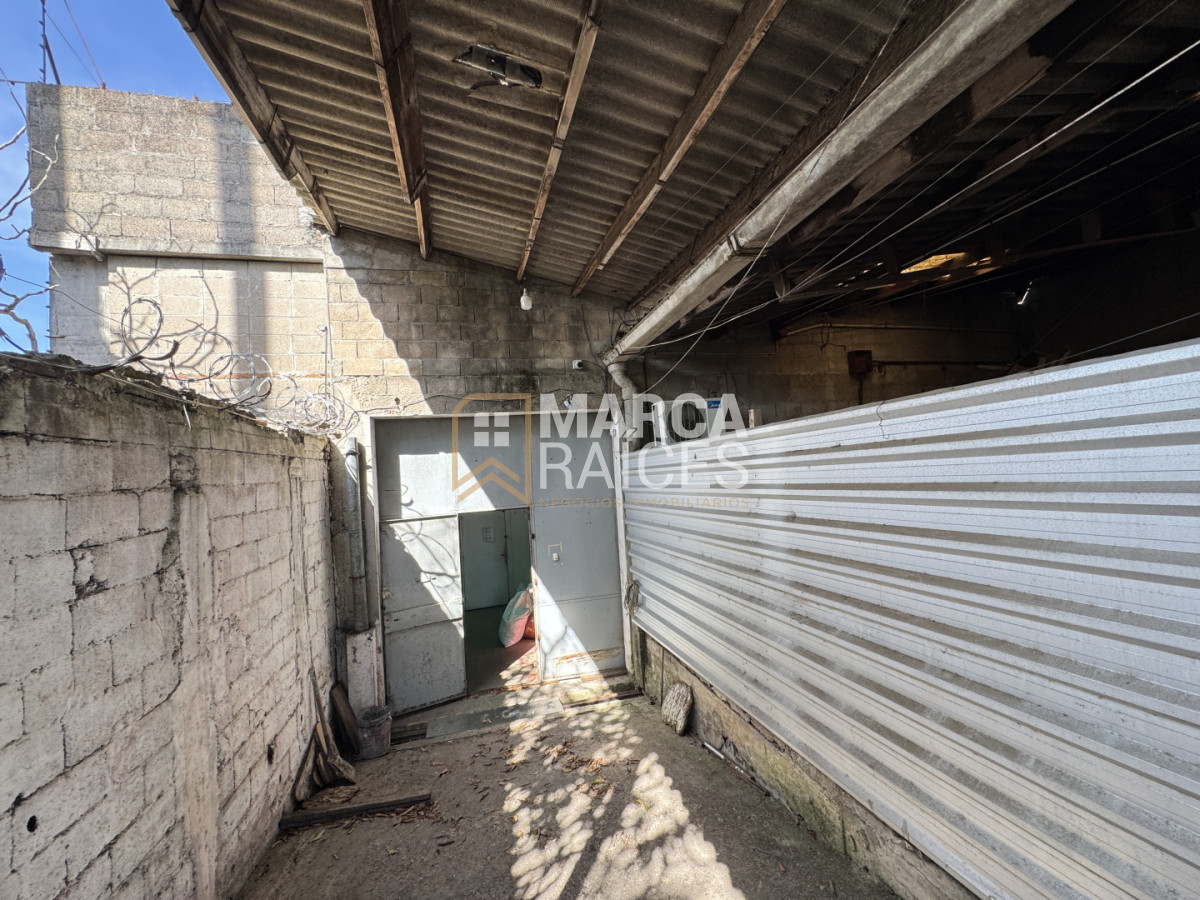 Oficina ID.1682 - Alquiler Deposito Logistico de Buenas Dimensiones Belvedere Montevideo