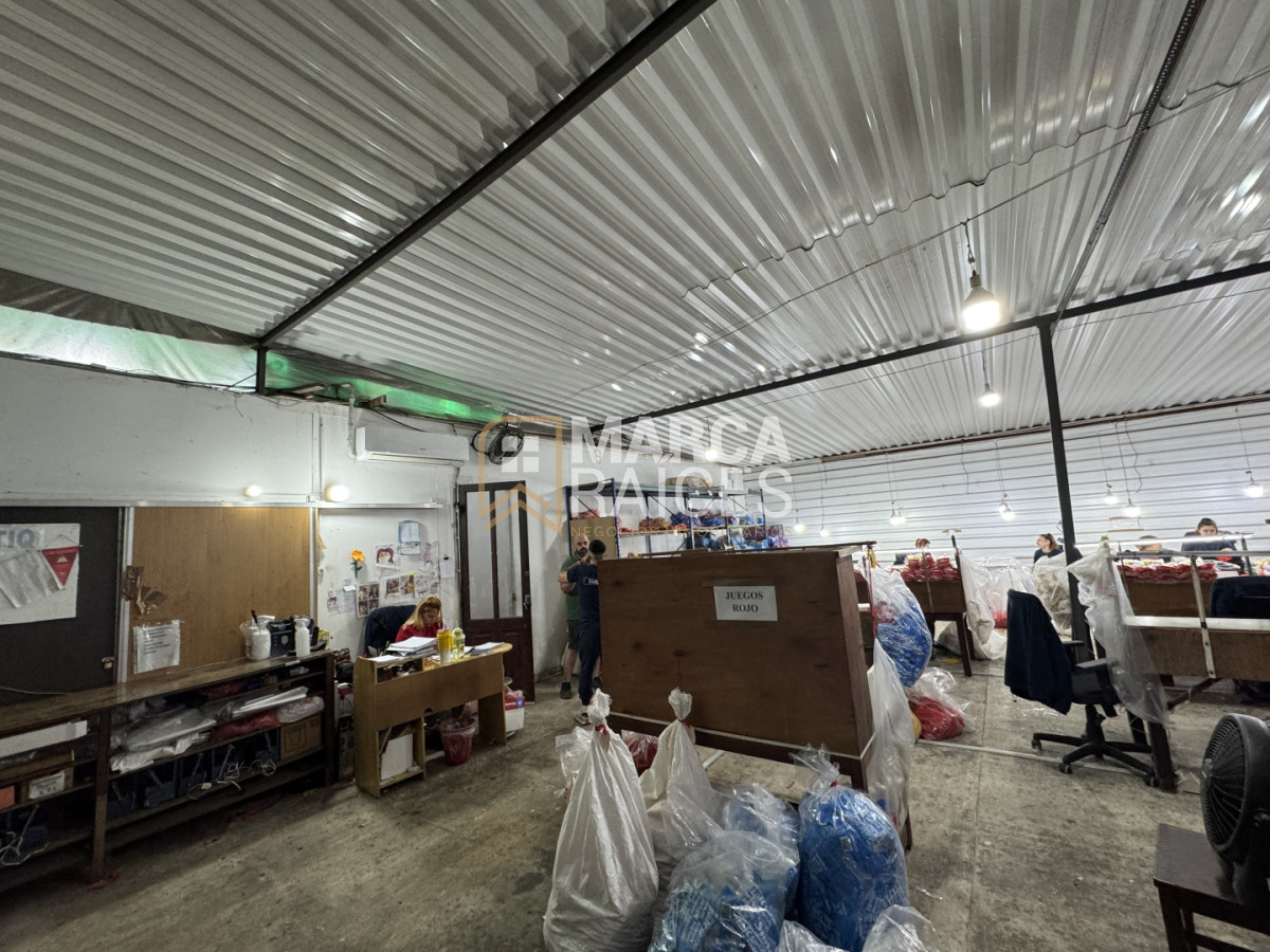 Oficina ID.1682 - Alquiler Deposito Logistico de Buenas Dimensiones Belvedere Montevideo