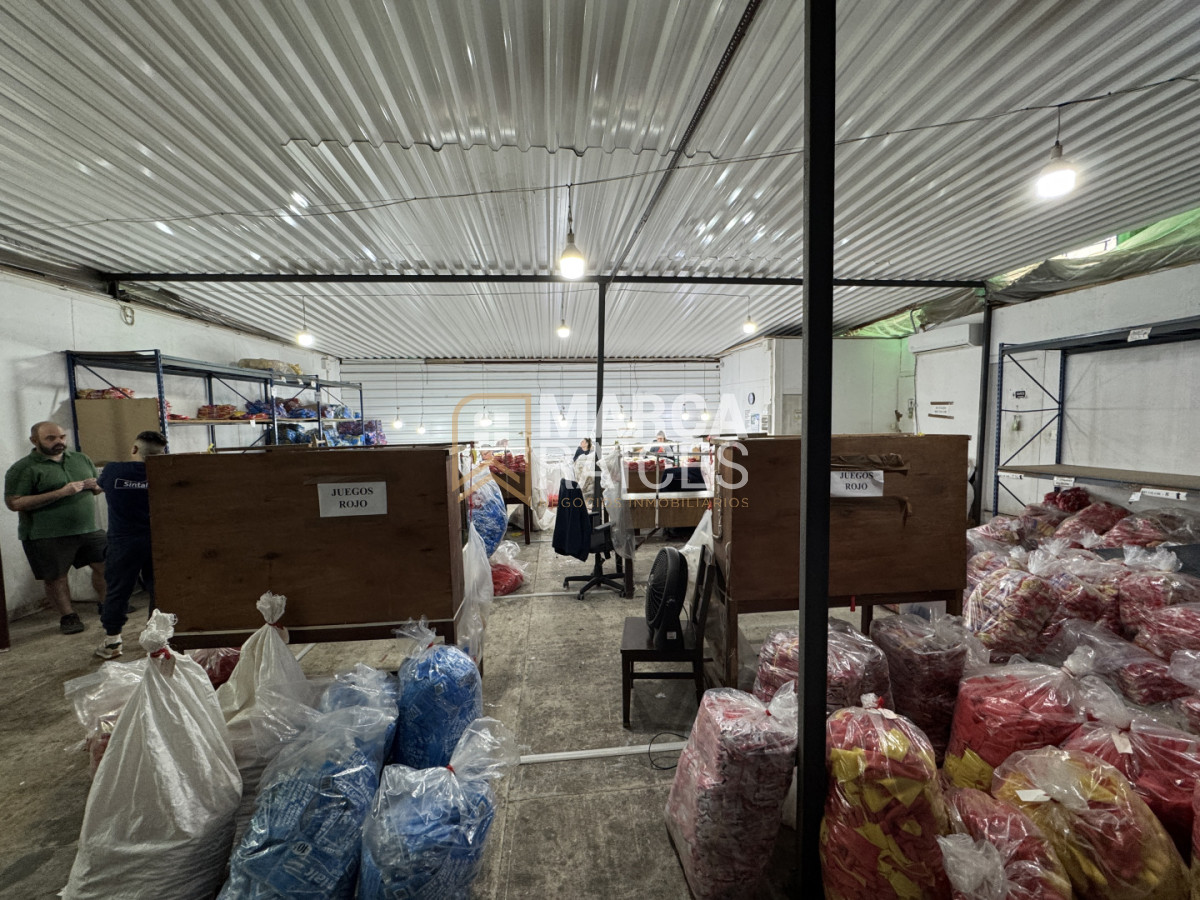 Oficina ID.1682 - Alquiler Deposito Logistico de Buenas Dimensiones Belvedere Montevideo