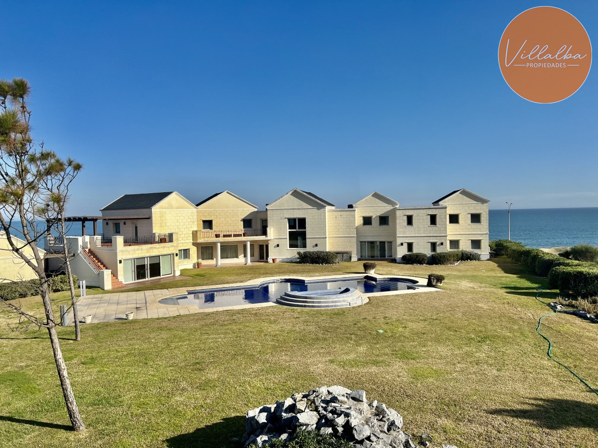Casa ID.2971 - Espectacular Mansión frente al Mar en Punta del Este