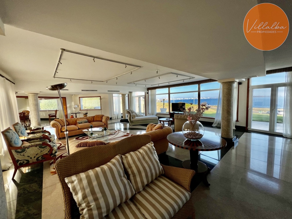 Casa ID.2971 - Espectacular Mansión frente al Mar en Punta del Este