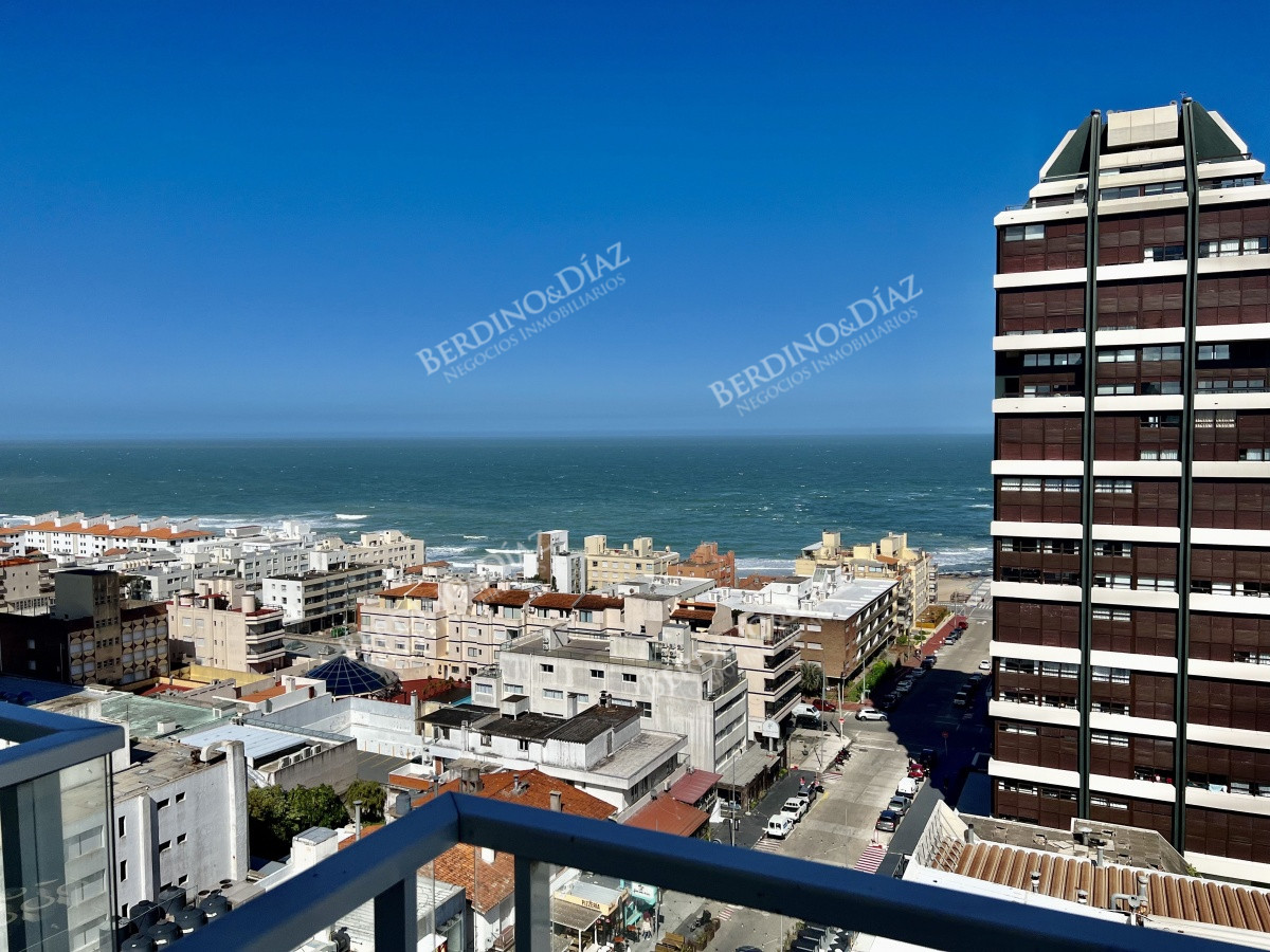 Apartamento ID.1564 - Apartamento en venta en Lux Tower Punta del Este