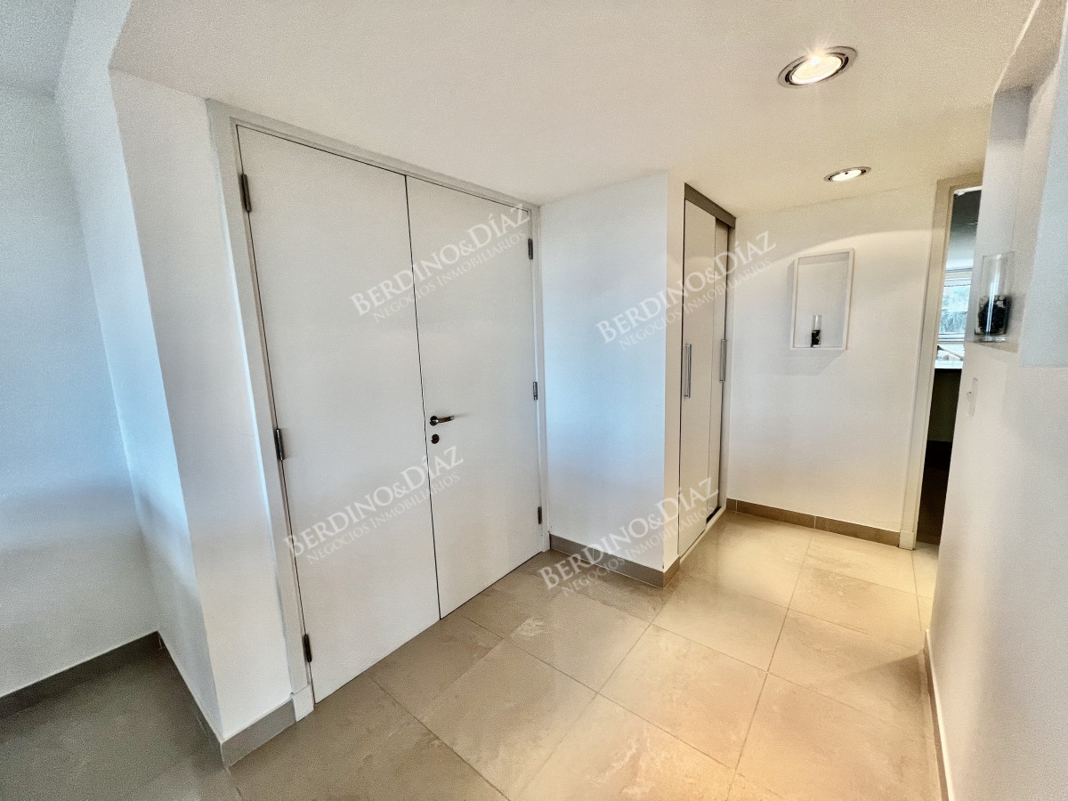 Apartamento ID.1919 - Apartmento frente al mar en la Playa Brava