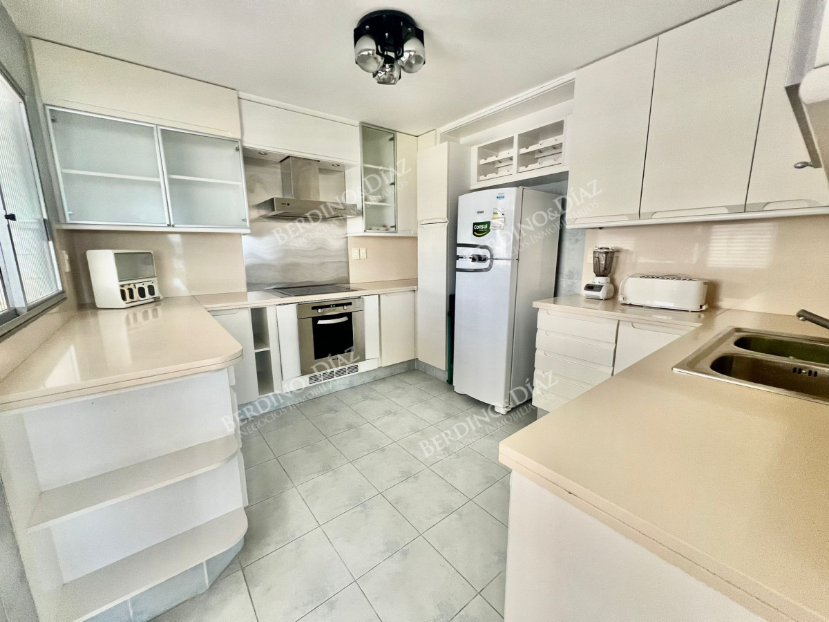 Apartamento ID.2460 - Apartamento Sobre al Mar en Playa Mansa