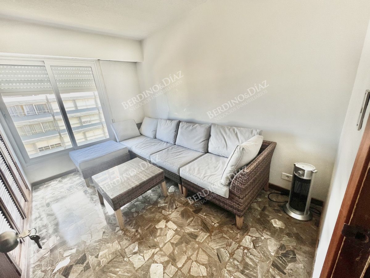 Apartamento ID.2445 - Apartamento en venta frente al mar en la Playa Mansa