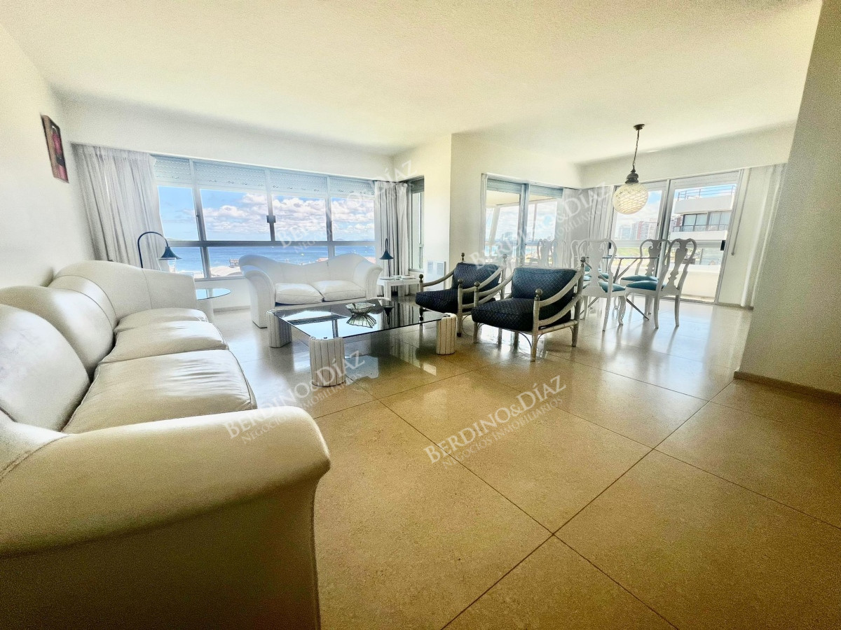 Apartamento ID.2460 - Apartamento Sobre al Mar en Playa Mansa