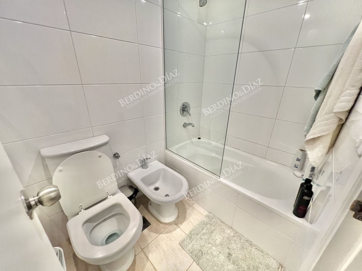 Apartamento ID.1707 - Apartamento en venta en Playa Brava 3dormitorios y dependencia