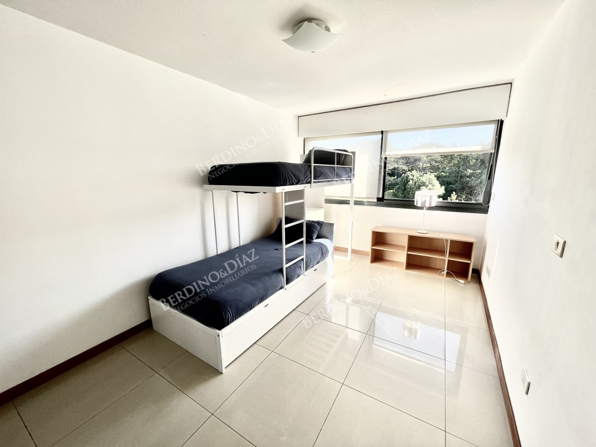 Apartamento ID.1915 - Apartamento frente al mar con vistas a la Brava. Barra