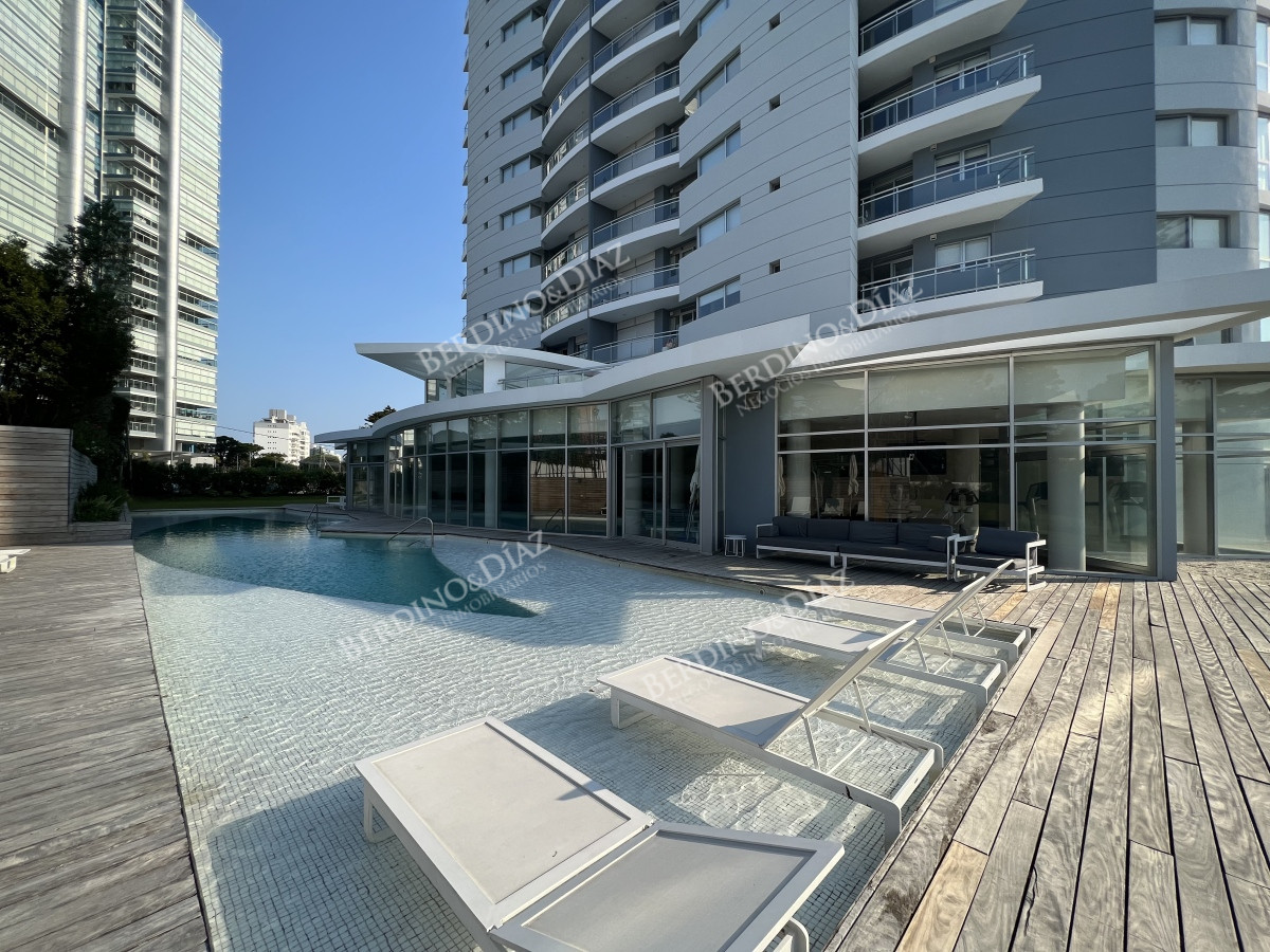Apartamento ID.2594 - Mansa Apartamento en venta 3 dormitorios con amenities
