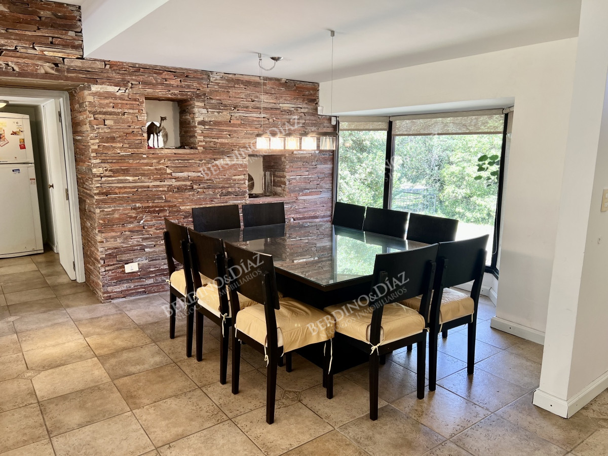 Casa ID.2012 - Excepcional Chalet en Venta en San Rafael, Punta del Este