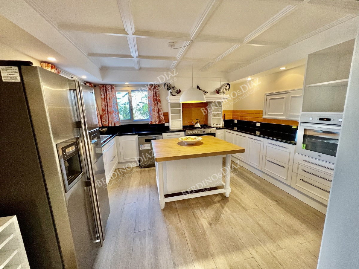 Casa ID.1957 - Oportunidad Mansión exclusiva en venta Punta del Este