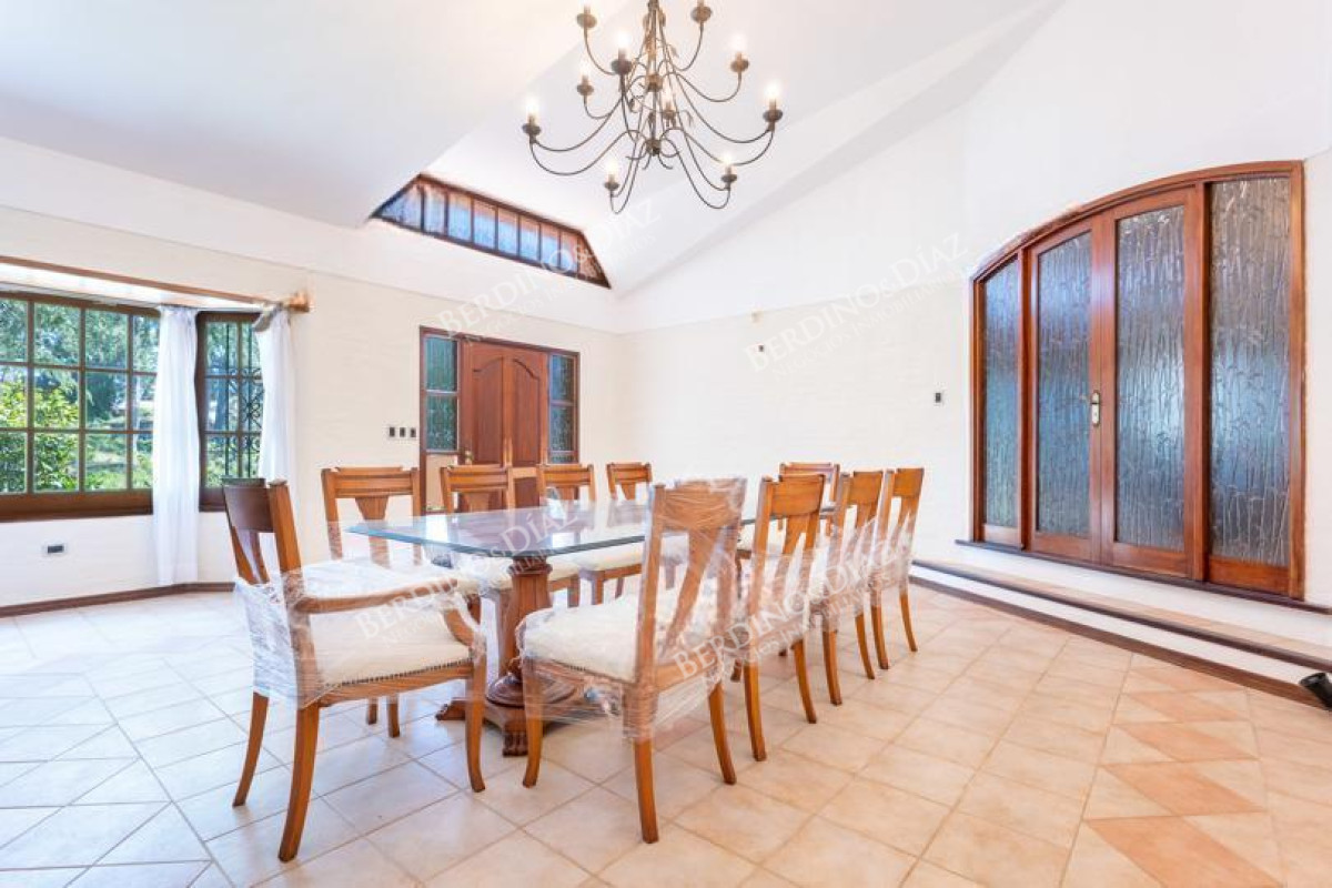 Casa ID.2428 - Oportunidad en venta Casa zona de colegios 