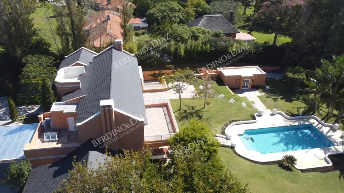 Casa ID.1957 - Oportunidad Mansión exclusiva en venta Punta del Este