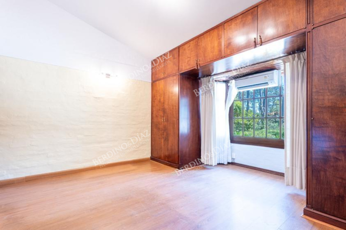Casa ID.2428 - Oportunidad en venta Casa zona de colegios 