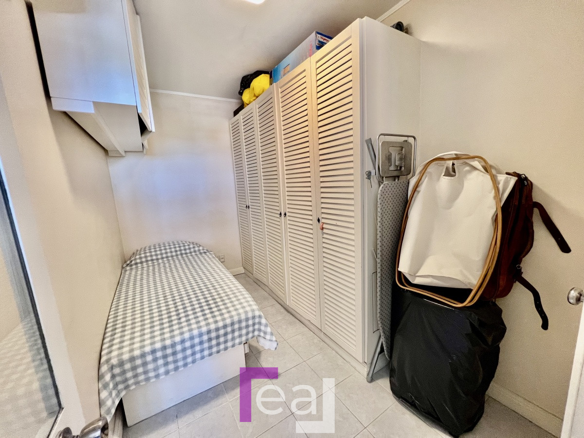 Apartamento ID.18 - Elegante y Exclusivo. Una joya de la Playa Mansa. Golden Gate. 