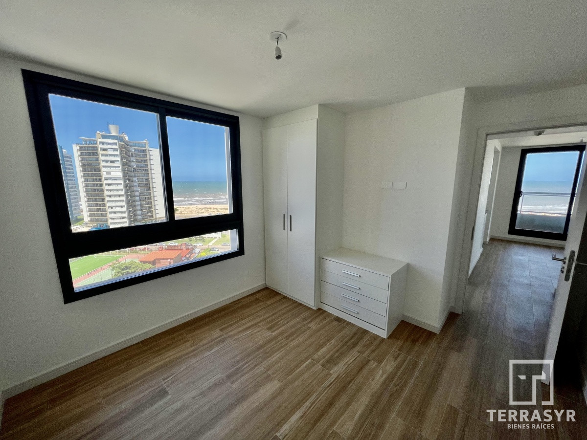 Apartamento ID.199 - A ESTRENAR. Apartamento de 2 dormitorios con vista a la Brava