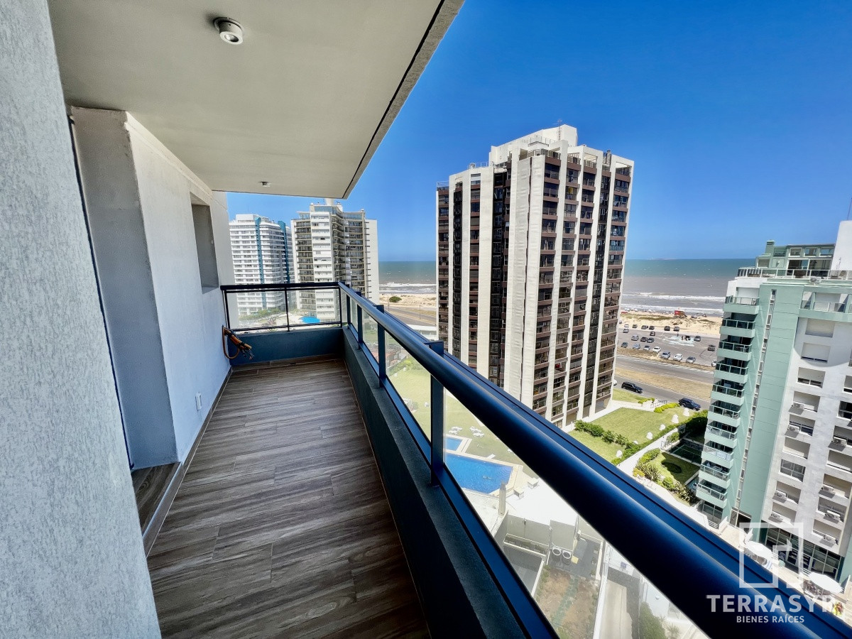 Apartamento ID.199 - A ESTRENAR. Apartamento de 2 dormitorios con vista a la Brava