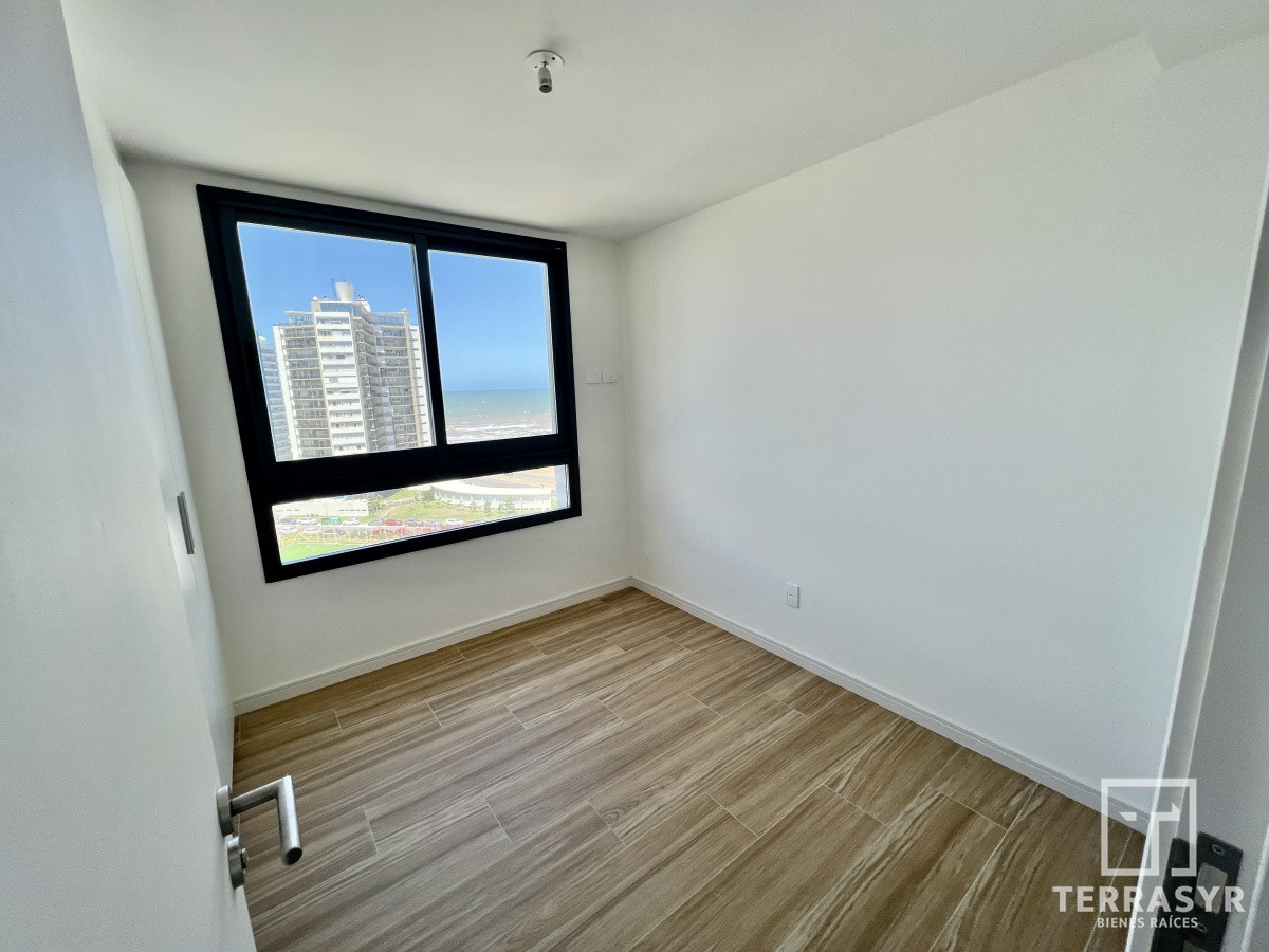 Apartamento ID.199 - A ESTRENAR. Apartamento de 2 dormitorios con vista a la Brava