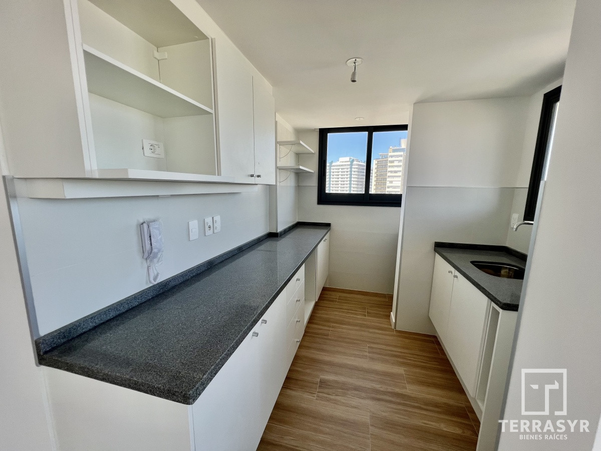 Apartamento ID.199 - A ESTRENAR. Apartamento de 2 dormitorios con vista a la Brava