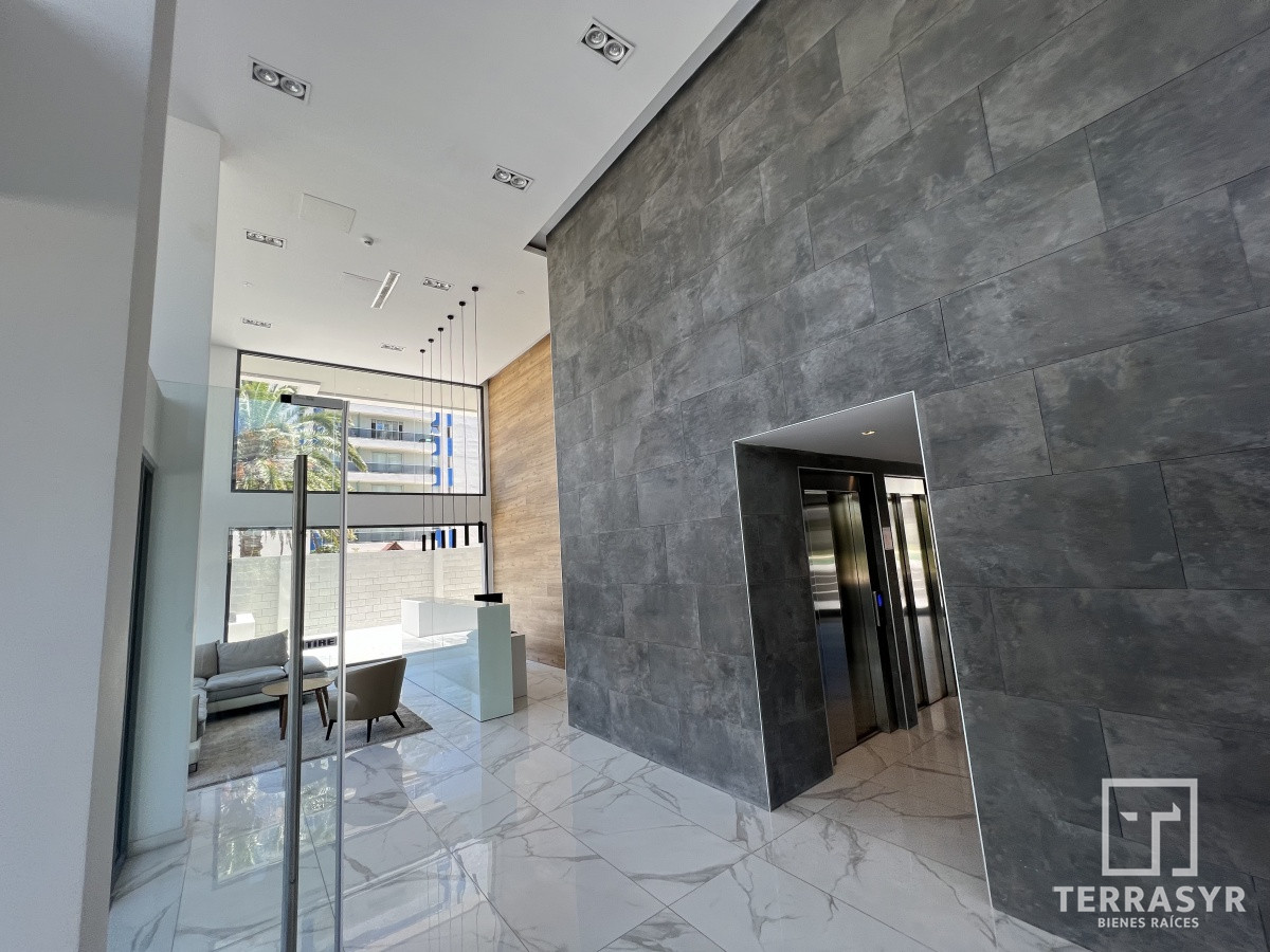 Apartamento ID.199 - A ESTRENAR. Apartamento de 2 dormitorios con vista a la Brava