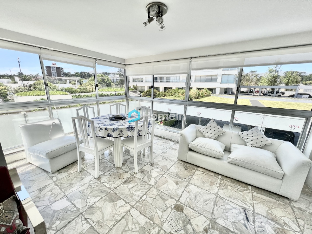 Apartamento ID.2127 - Apartamento en Complejo frente al mar en Playa Mansa de Punta del Este