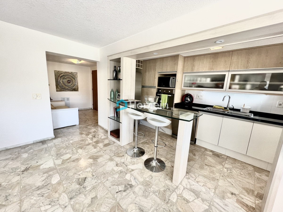 Apartamento ID.2127 - Apartamento en Complejo frente al mar en Playa Mansa de Punta del Este