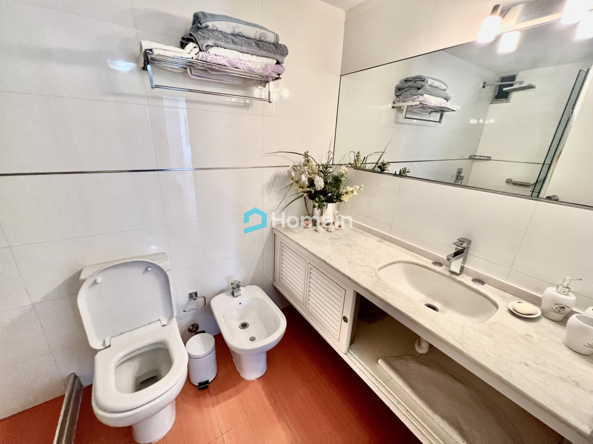 Apartamento ID.2127 - Apartamento en Complejo frente al mar en Playa Mansa de Punta del Este