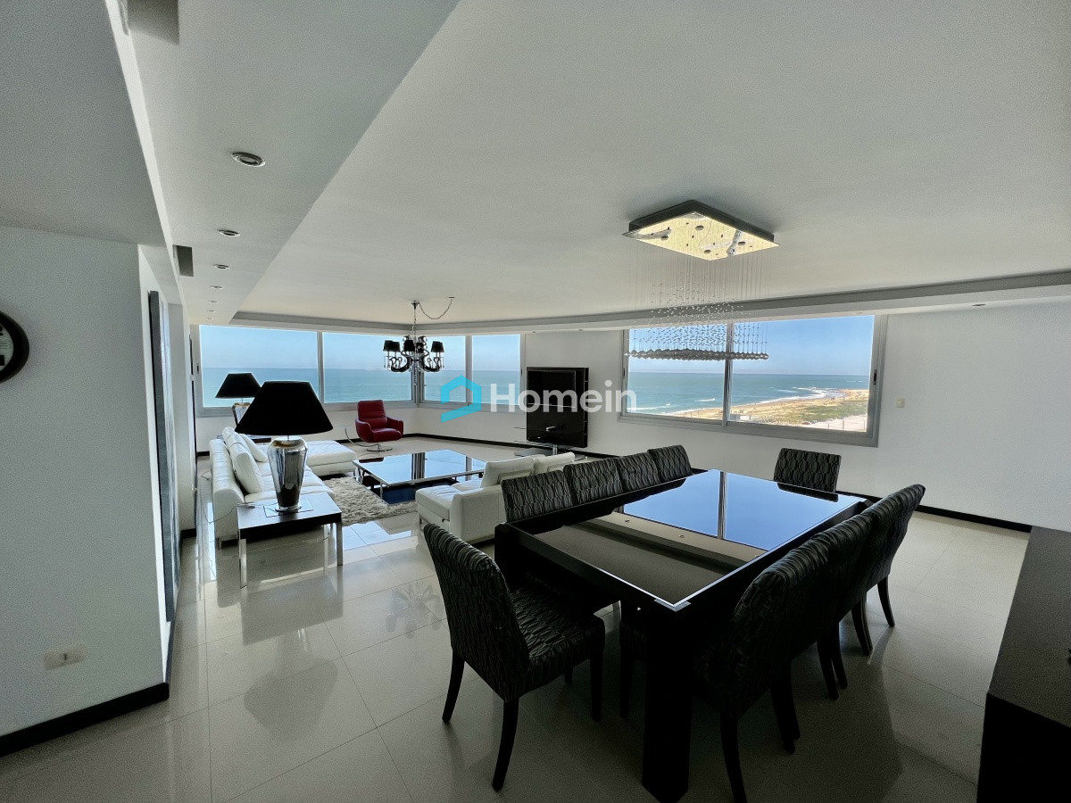 Apartamento ID.889 - Espectacular apartamento en la Playa Brava. Tiburon 3, un privilegio. 
