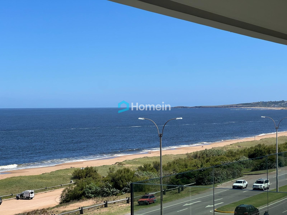 Apartamento ID.2158 - Apartamento de 3 Dormitorios en Suite en Playa Mansa