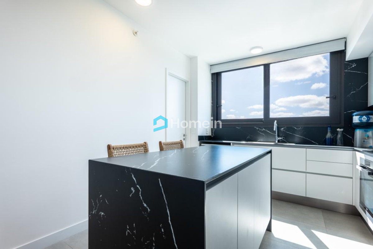 Apartamento ID.2130 - Apartamento esquinero en VENETIAN