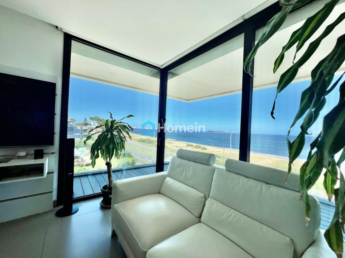Apartamento ID.2158 - Apartamento de 3 Dormitorios en Suite en Playa Mansa