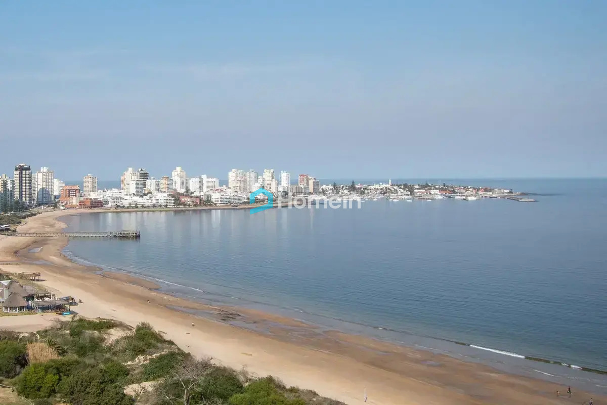 Apartamento ID.724 - ¡Espectacular Oportunidad! PentHouse sobre la Playa Mansa