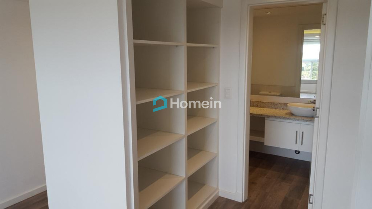 Apartamento ID.724 - ¡Espectacular Oportunidad! PentHouse sobre la Playa Mansa