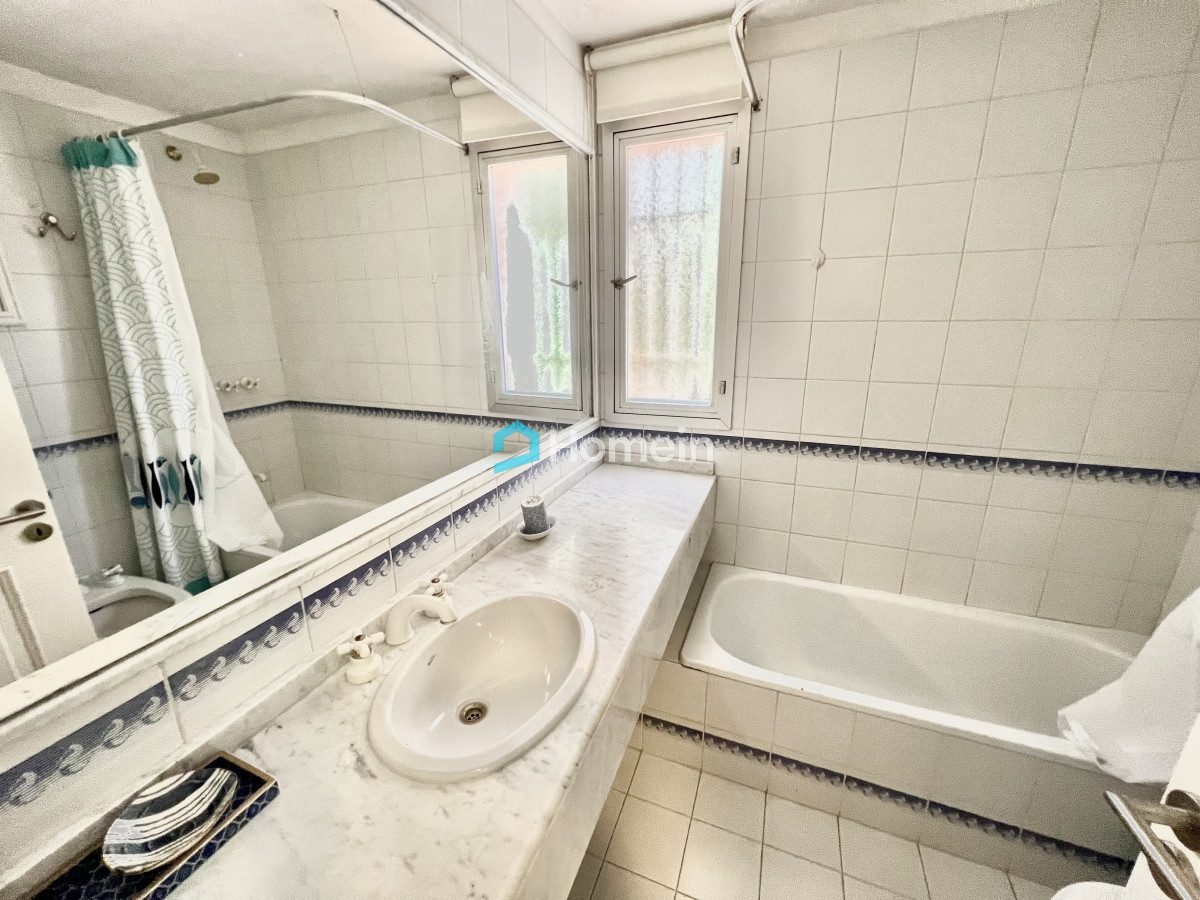 Apartamento ID.1957 - Semipiso de mas de 200 m2 frente al mar