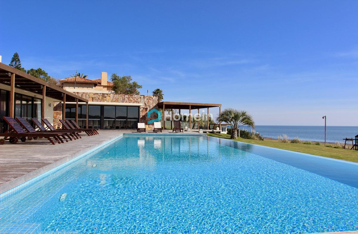 Apartamento ID.2148 - Apartamento de 2 Dormitorios en Suite en Punta Ballena